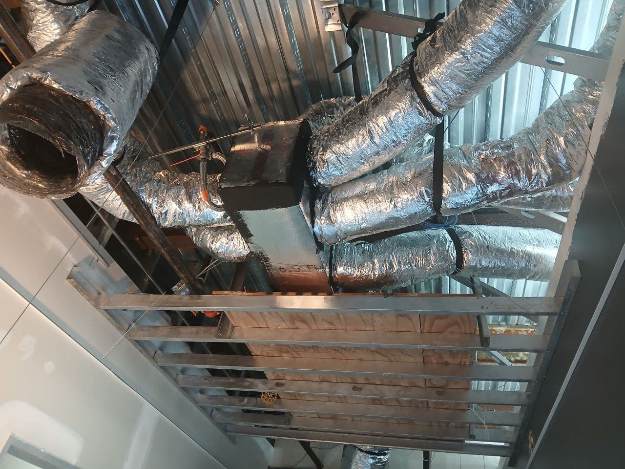 Insulated ductwork run